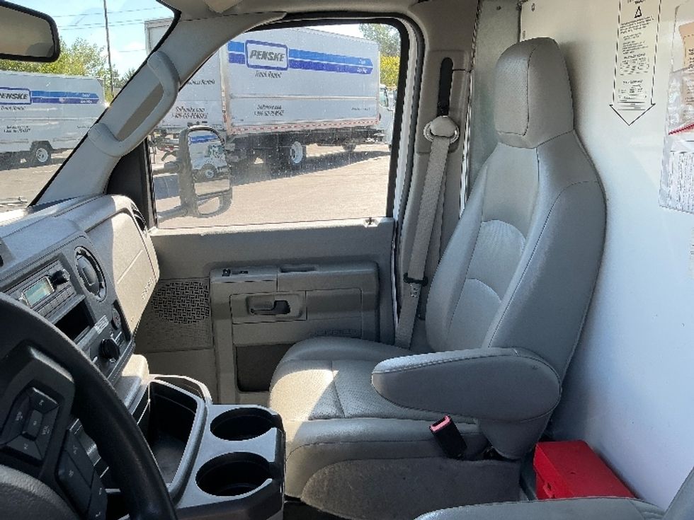 Light Duty Box Truck-Light and Medium Duty Trucks-Ford-2022-E350-Indianapolis-IN-107,392\n\t\tmiles-$ 28,250 - Image 19