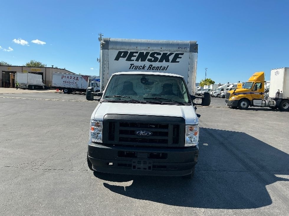 Light Duty Box Truck-Light and Medium Duty Trucks-Ford-2022-E350-Indianapolis-IN-107,392\n\t\tmiles-$ 28,250 - Image 2