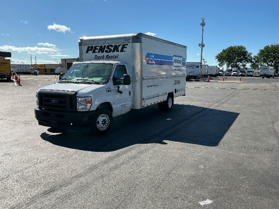 Light Duty Box Truck-Light and Medium Duty Trucks-Ford-2022-E350-Indianapolis-IN-107,392\n\t\tmiles-$ 28,250 - Image 3