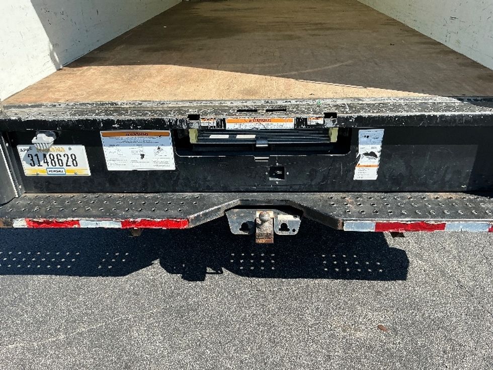 Light Duty Box Truck-Light and Medium Duty Trucks-Ford-2022-E350-Indianapolis-IN-107,392\n\t\tmiles-$ 28,250 - Image 9