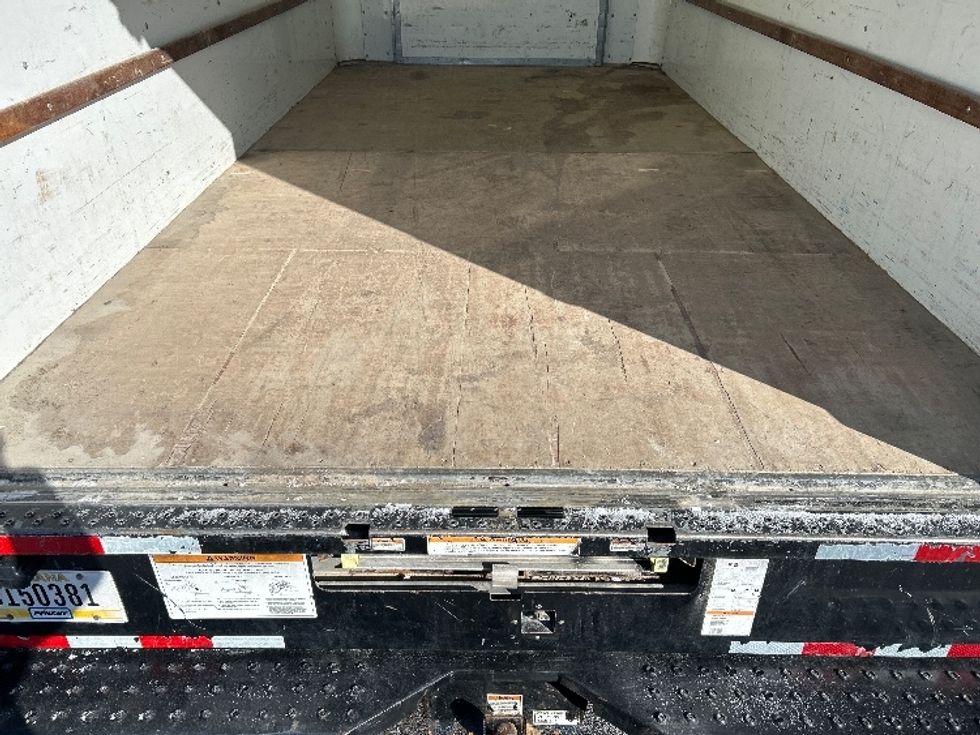 Light Duty Box Truck-Light and Medium Duty Trucks-Ford-2022-E350-Indianapolis-IN-112,167\n\t\tmiles-$ 28,000 - Image 10