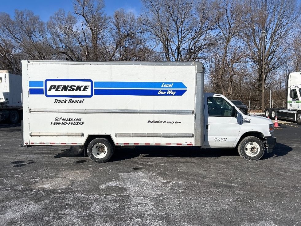 Light Duty Box Truck-Light and Medium Duty Trucks-Ford-2022-E350-Indianapolis-IN-112,167\n\t\tmiles-$ 28,000 - Image 15