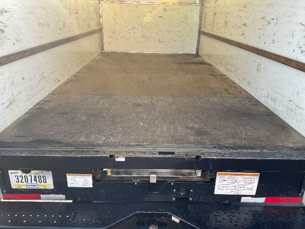 Light Duty Box Truck-Light and Medium Duty Trucks-Ford-2022-E350-Indianapolis-IN-115,052\n\t\tmiles-$ 27,250 - Image 10