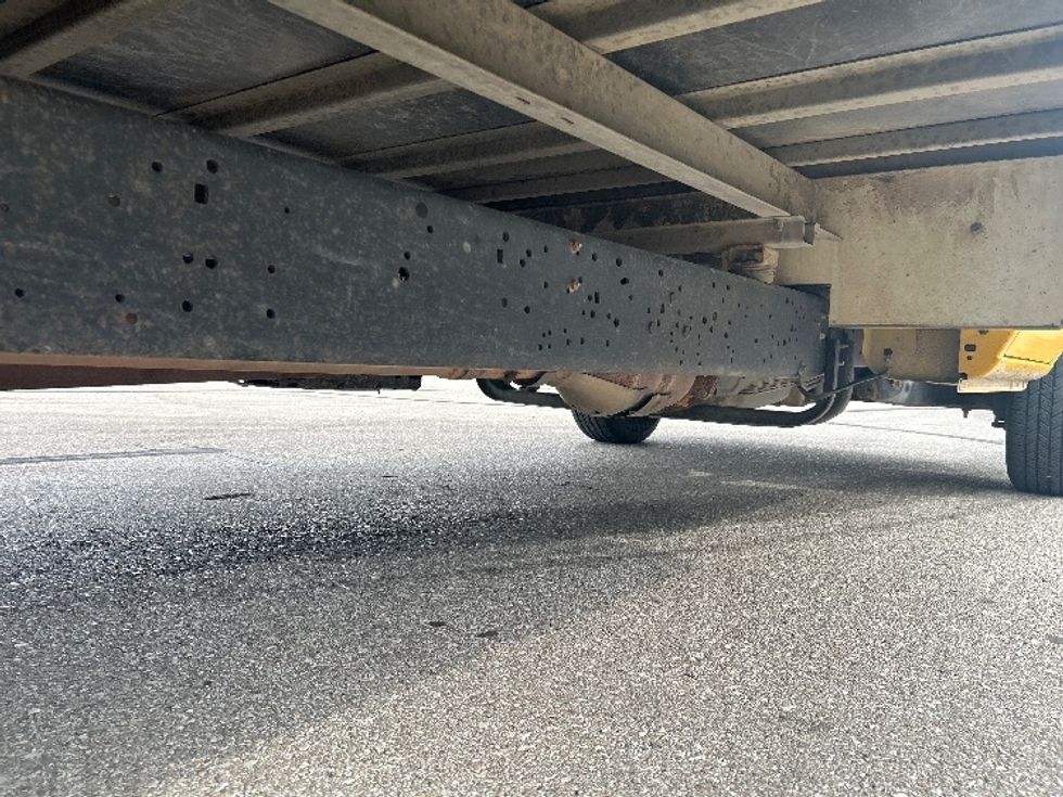 Light Duty Box Truck-Light and Medium Duty Trucks-Ford-2022-E350-Indianapolis-IN-121,700\n\t\tmiles-$ 23,000 - Image 14