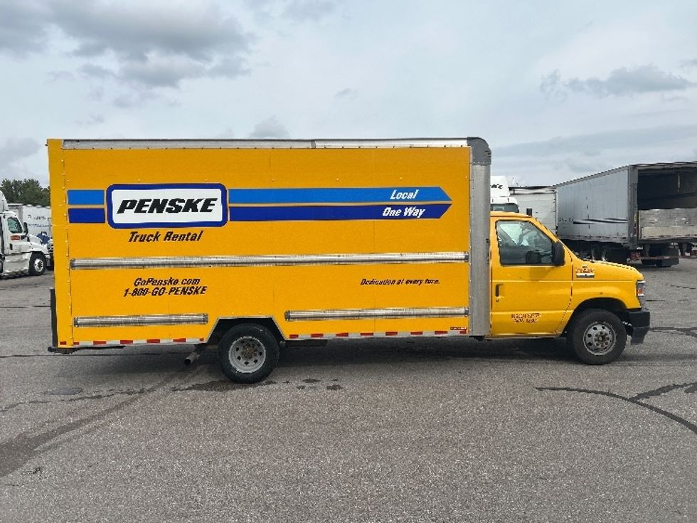 Light Duty Box Truck-Light and Medium Duty Trucks-Ford-2022-E350-Indianapolis-IN-121,700\n\t\tmiles-$ 23,000 - Image 15