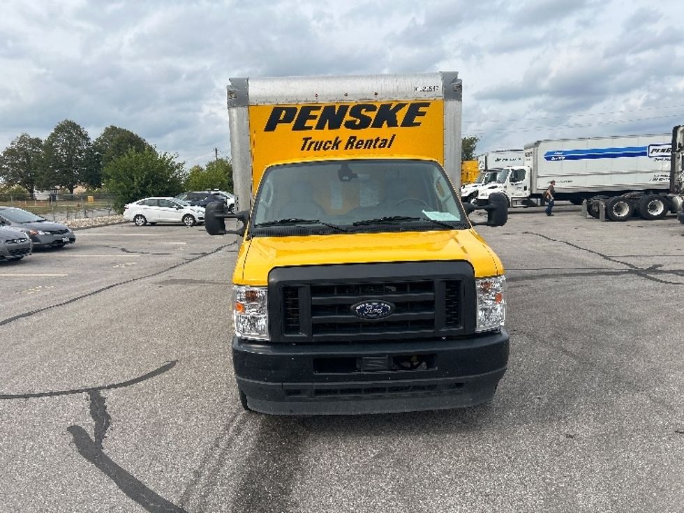 Light Duty Box Truck-Light and Medium Duty Trucks-Ford-2022-E350-Indianapolis-IN-121,700\n\t\tmiles-$ 23,000 - Image 2