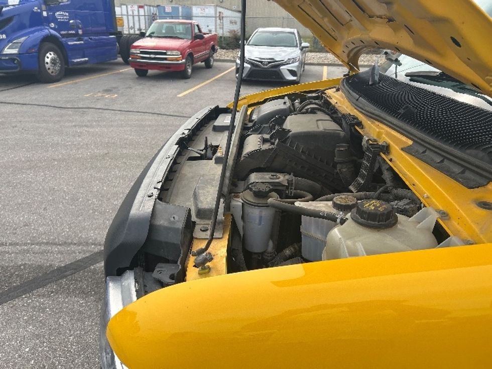 Light Duty Box Truck-Light and Medium Duty Trucks-Ford-2022-E350-Indianapolis-IN-121,700\n\t\tmiles-$ 23,000 - Image 24