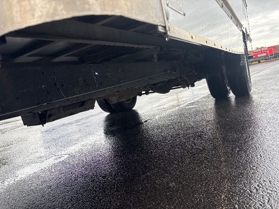 Light Duty Box Truck-Light and Medium Duty Trucks-Ford-2022-E350-Indianapolis-IN-125,265\n\t\tmiles-$ 26,000 - Image 5