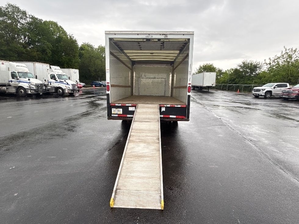 Light Duty Box Truck-Light and Medium Duty Trucks-Ford-2022-E350-Indianapolis-IN-125,265\n\t\tmiles-$ 26,000 - Image 9