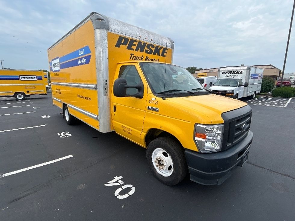 Light Duty Box Truck-Light and Medium Duty Trucks-Ford-2022-E350-Indianapolis-IN-149,645\n\t\tmiles-$ 19,500 - Image 1