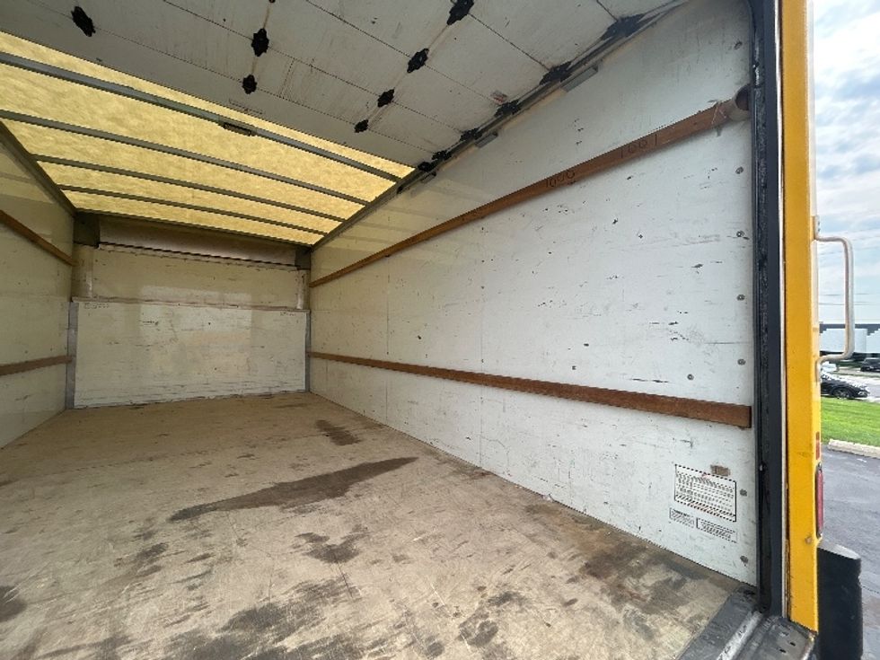Light Duty Box Truck-Light and Medium Duty Trucks-Ford-2022-E350-Indianapolis-IN-149,645\n\t\tmiles-$ 19,500 - Image 12