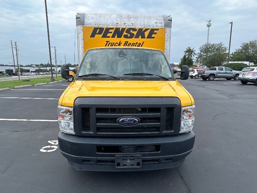 Light Duty Box Truck-Light and Medium Duty Trucks-Ford-2022-E350-Indianapolis-IN-149,645\n\t\tmiles-$ 19,500 - Image 2