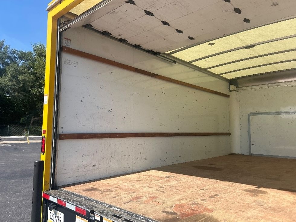 Light Duty Box Truck-Light and Medium Duty Trucks-Ford-2022-E350-Indianapolis-IN-150,077\n\t\tmiles-$ 19,500 - Image 11