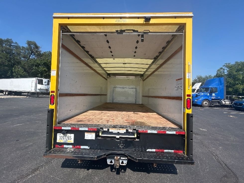Light Duty Box Truck-Light and Medium Duty Trucks-Ford-2022-E350-Indianapolis-IN-150,077\n\t\tmiles-$ 19,500 - Image 8