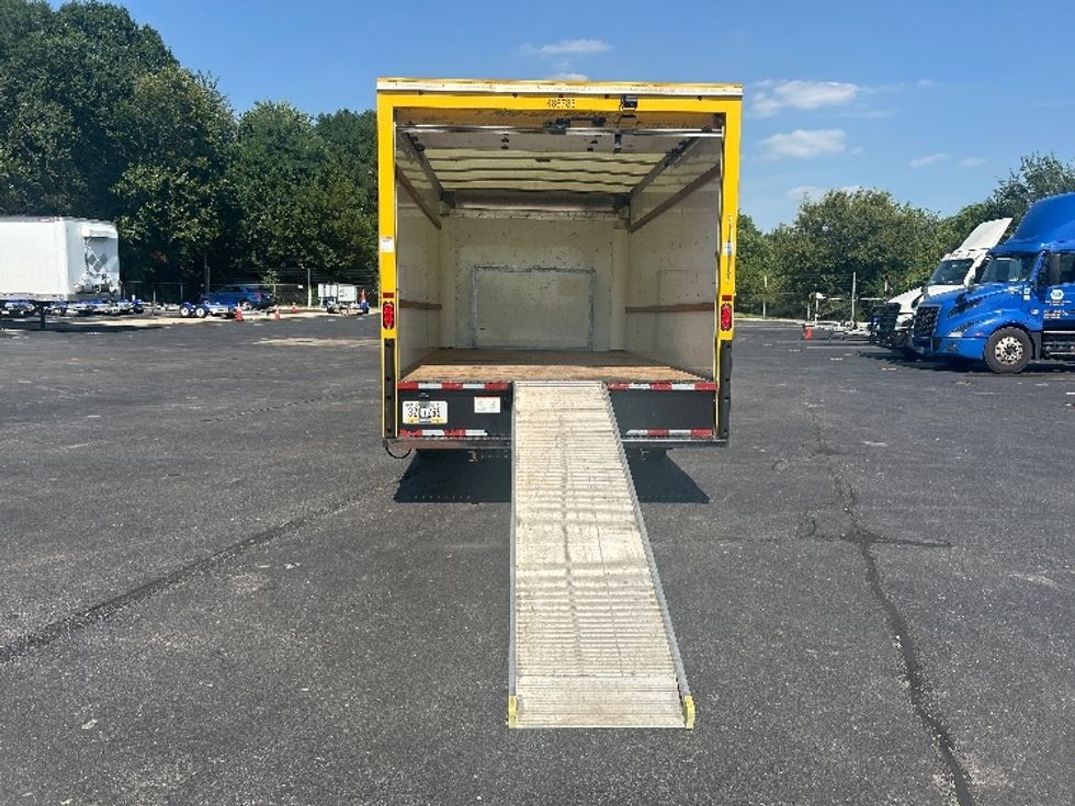 Light Duty Box Truck-Light and Medium Duty Trucks-Ford-2022-E350-Indianapolis-IN-150,077\n\t\tmiles-$ 19,500 - Image 9