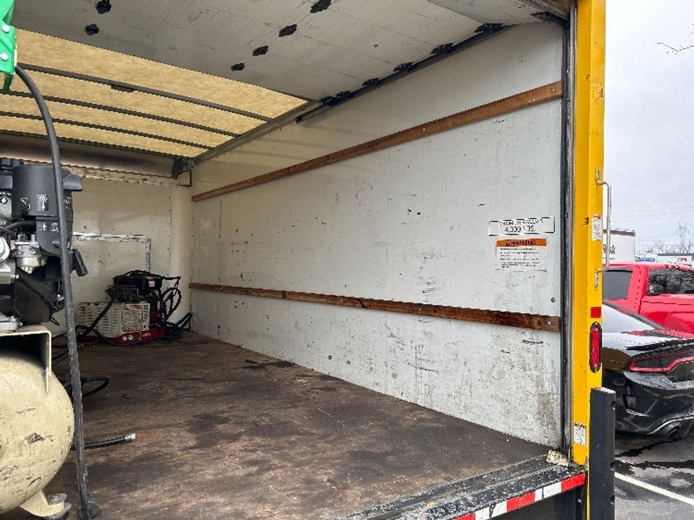 Light Duty Box Truck-Light and Medium Duty Trucks-Ford-2022-E350-Indianapolis-IN-58,446\n\t\tmiles-$ 31,750 - Image 11