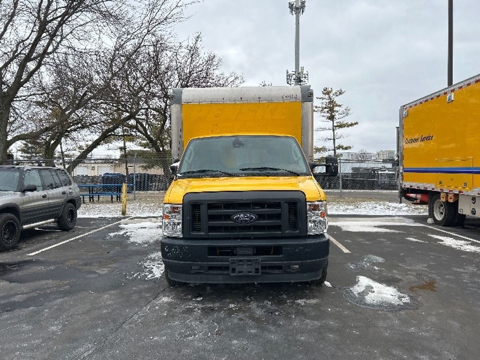 Light Duty Box Truck-Light and Medium Duty Trucks-Ford-2022-E350-Indianapolis-IN-58,446\n\t\tmiles-$ 31,750 - Image 2