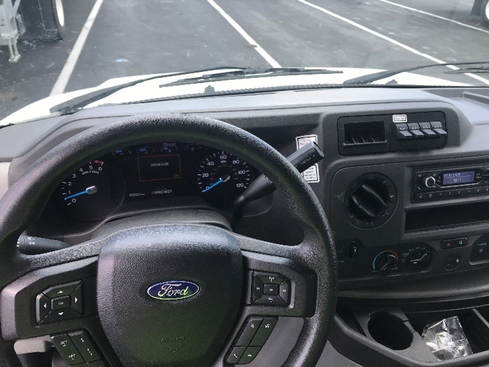 Light Duty Box Truck-Light and Medium Duty Trucks-Ford-2022-E350-Indianapolis-IN-85,094\n\t\tmiles-$ 31,500 - Image 18