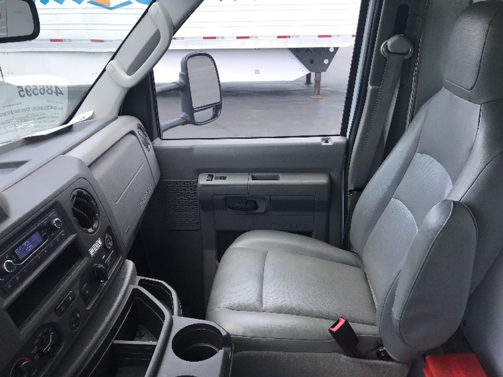 Light Duty Box Truck-Light and Medium Duty Trucks-Ford-2022-E350-Indianapolis-IN-85,094\n\t\tmiles-$ 31,500 - Image 19