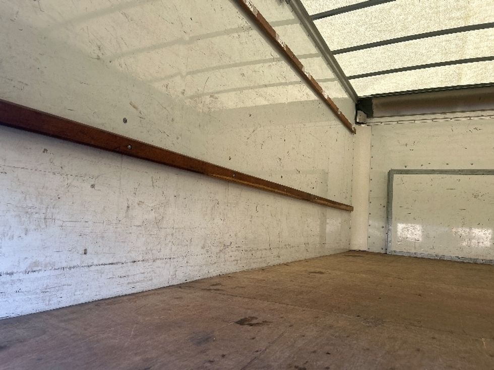 Light Duty Box Truck-Light and Medium Duty Trucks-Ford-2022-E350-Indianapolis-IN-89,279\n\t\tmiles-$ 28,250 - Image 10