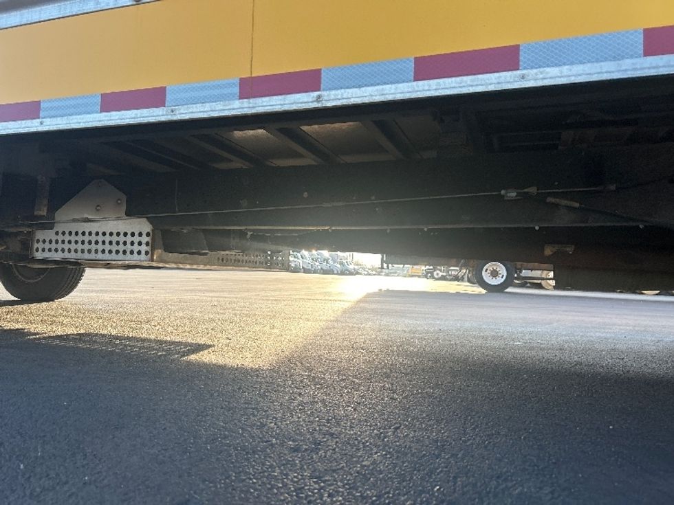 Light Duty Box Truck-Light and Medium Duty Trucks-Ford-2022-E350-Indianapolis-IN-89,279\n\t\tmiles-$ 28,250 - Image 5