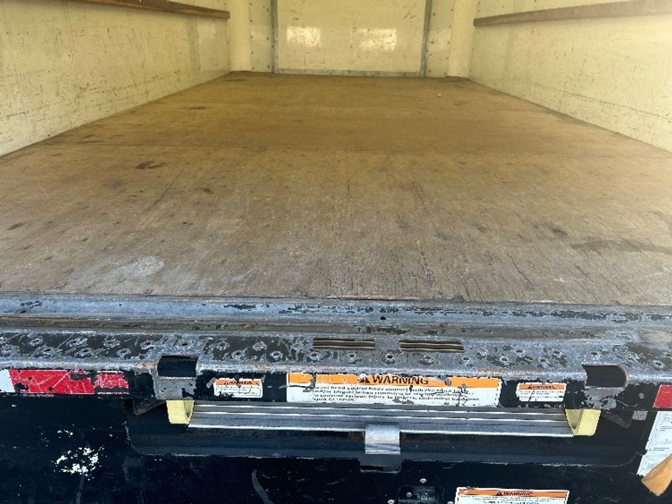 Light Duty Box Truck-Light and Medium Duty Trucks-Ford-2022-E350-Indianapolis-IN-89,279\n\t\tmiles-$ 28,250 - Image 9
