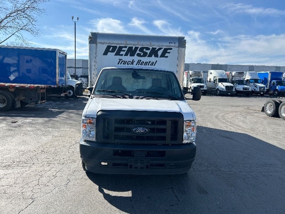 Light Duty Box Truck-Light and Medium Duty Trucks-Ford-2022-E350-Indianapolis-IN-89,636\n\t\tmiles-$ 33,750 - Image 2