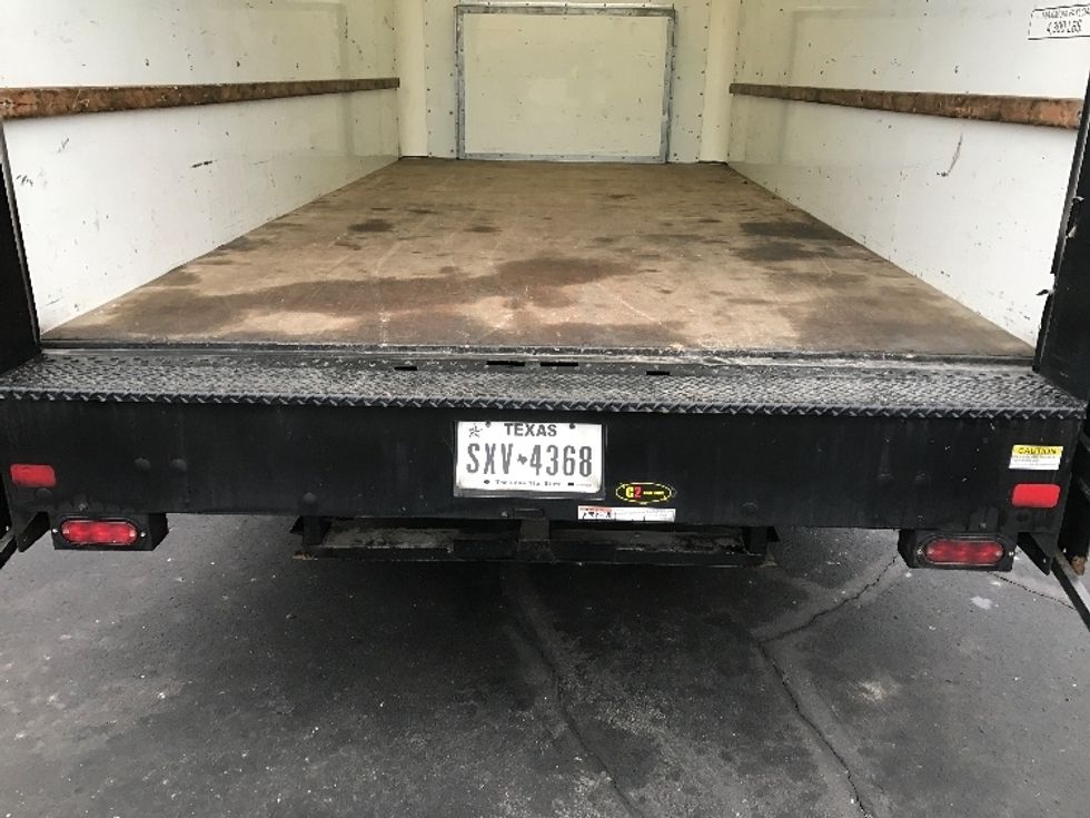 Light Duty Box Truck-Light and Medium Duty Trucks-Ford-2022-E350-Indianapolis-IN-92,398\n\t\tmiles-$ 30,750 - Image 10