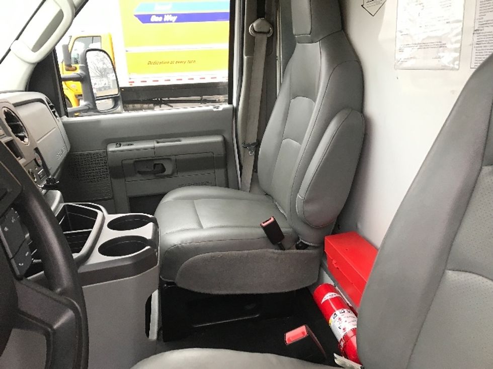 Light Duty Box Truck-Light and Medium Duty Trucks-Ford-2022-E350-Indianapolis-IN-92,398\n\t\tmiles-$ 30,750 - Image 19