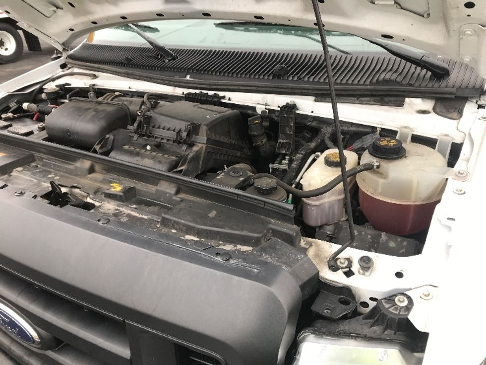 Light Duty Box Truck-Light and Medium Duty Trucks-Ford-2022-E350-Indianapolis-IN-92,398\n\t\tmiles-$ 30,750 - Image 24