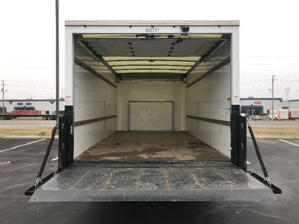 Light Duty Box Truck-Light and Medium Duty Trucks-Ford-2022-E350-Indianapolis-IN-92,398\n\t\tmiles-$ 30,750 - Image 8