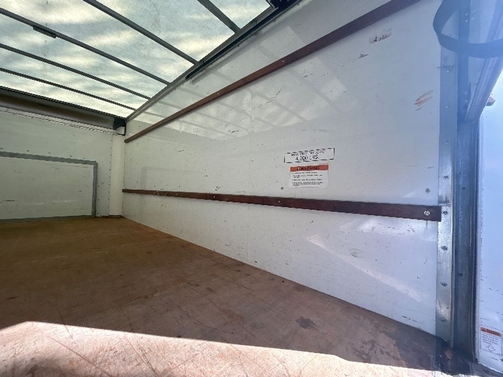 Light Duty Box Truck-Light and Medium Duty Trucks-Ford-2022-E350-Indianapolis-IN-94,197\n\t\tmiles-$ 30,500 - Image 7