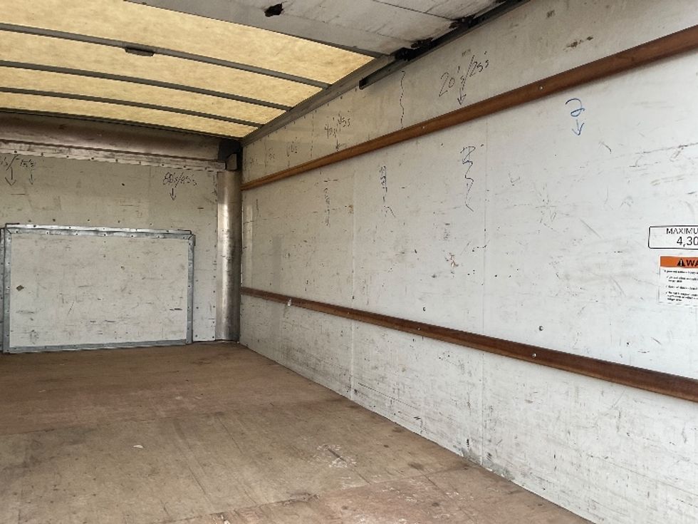 Light Duty Box Truck-Light and Medium Duty Trucks-Ford-2022-E350-Indianapolis-IN-94,790\n\t\tmiles-$ 27,750 - Image 12