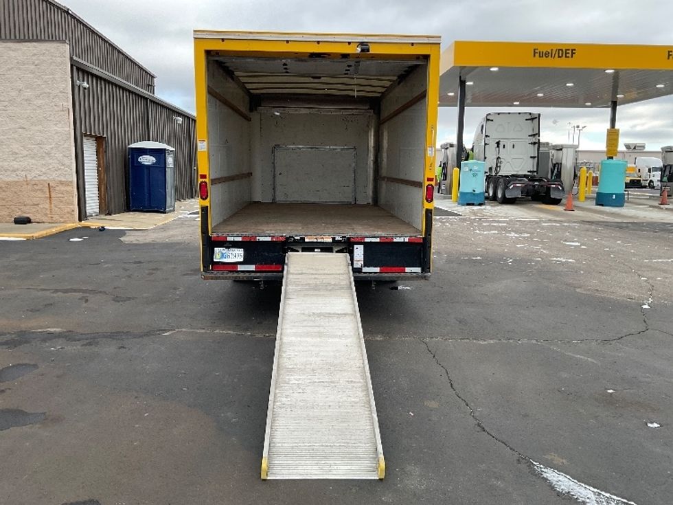 Light Duty Box Truck-Light and Medium Duty Trucks-Ford-2022-E350-Indianapolis-IN-94,790\n\t\tmiles-$ 27,750 - Image 9