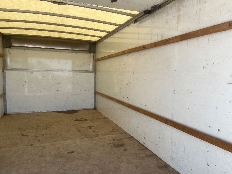 Light Duty Box Truck-Light and Medium Duty Trucks-Ford-2022-E350-Indianapolis-IN-97,524\n\t\tmiles-$ 30,250 - Image 12