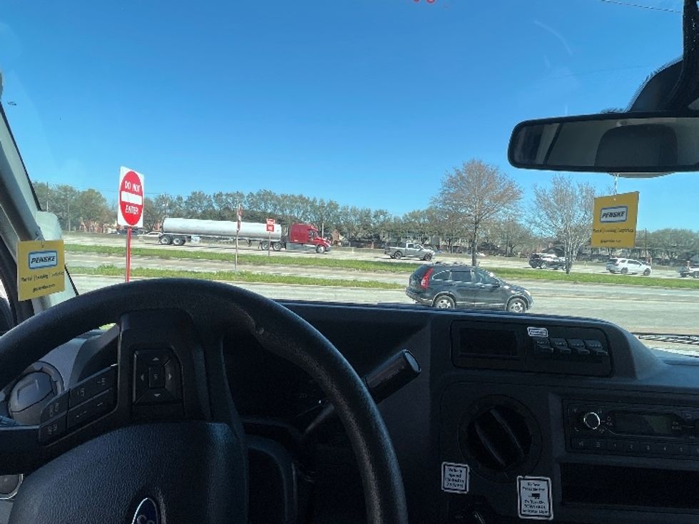 Light Duty Box Truck-Light and Medium Duty Trucks-Ford-2022-E350-Indianapolis-IN-97,524\n\t\tmiles-$ 30,250 - Image 18