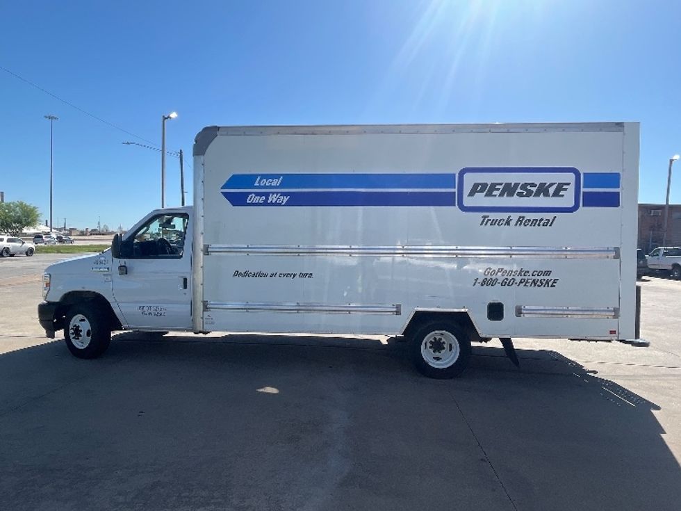 Light Duty Box Truck-Light and Medium Duty Trucks-Ford-2022-E350-Indianapolis-IN-97,524\n\t\tmiles-$ 30,250 - Image 4