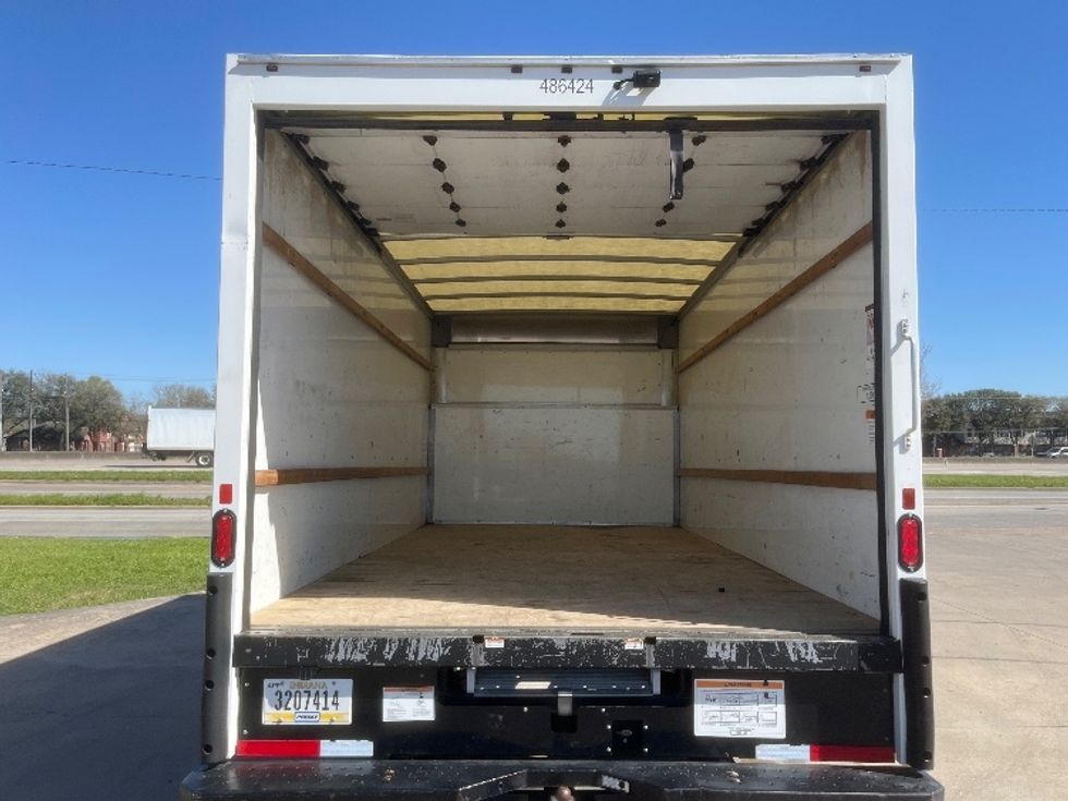 Light Duty Box Truck-Light and Medium Duty Trucks-Ford-2022-E350-Indianapolis-IN-97,524\n\t\tmiles-$ 30,250 - Image 8