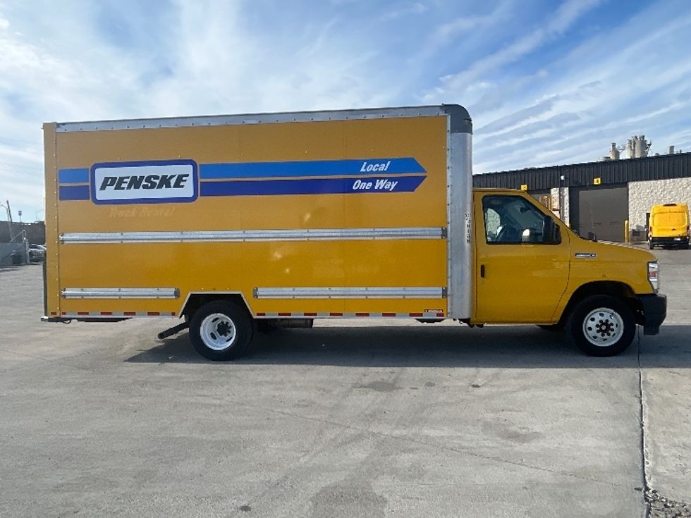 Light Duty Box Truck-Light and Medium Duty Trucks-Ford-2022-E350-Indianapolis-IN-99,559\n\t\tmiles-$ 27,250 - Image 14