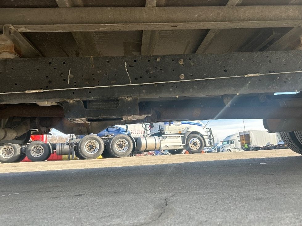 Light Duty Box Truck-Light and Medium Duty Trucks-Ford-2022-E350-Indianapolis-IN-99,559\n\t\tmiles-$ 27,250 - Image 5