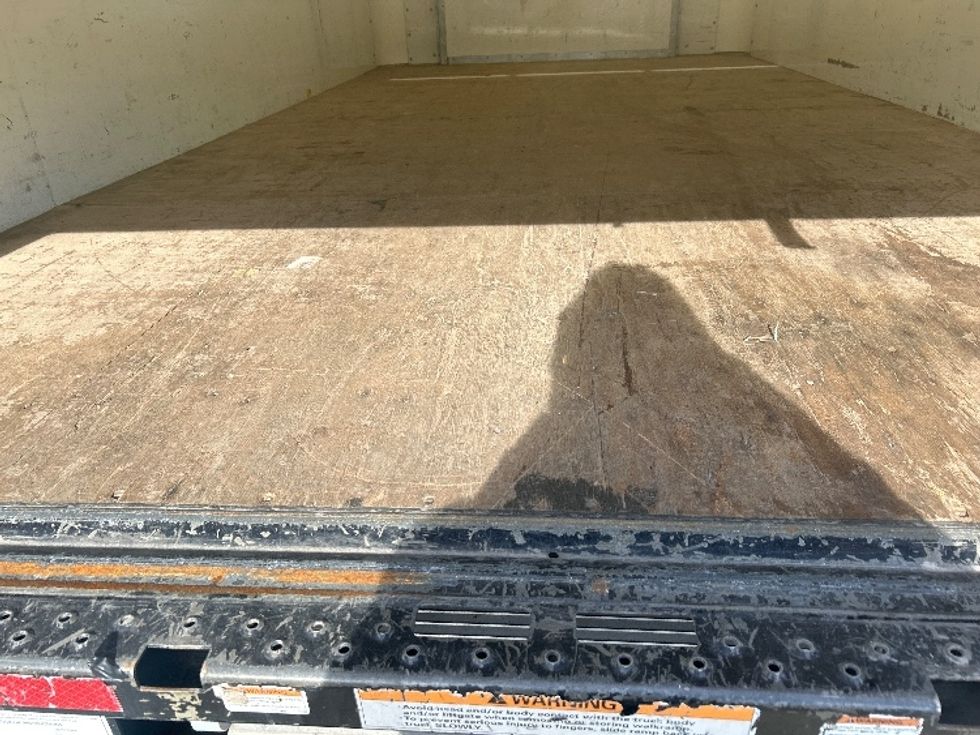 Light Duty Box Truck-Light and Medium Duty Trucks-Ford-2022-E350-Indianapolis-IN-99,559\n\t\tmiles-$ 27,250 - Image 7
