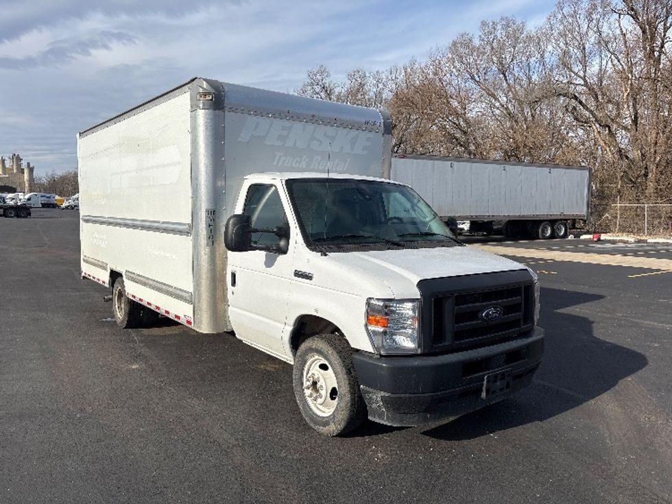 Light Duty Box Truck-Light and Medium Duty Trucks-Ford-2022-E350-Indianapolis-IN-99,992\n\t\tmiles-$ 30,000 - Image 1