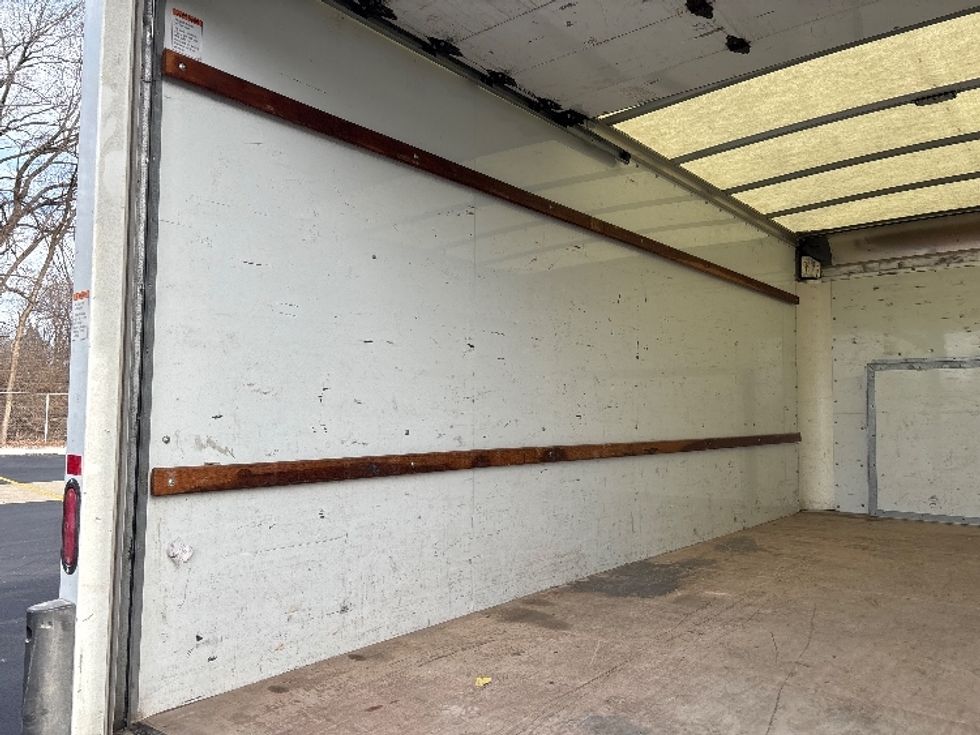 Light Duty Box Truck-Light and Medium Duty Trucks-Ford-2022-E350-Indianapolis-IN-99,992\n\t\tmiles-$ 30,000 - Image 11