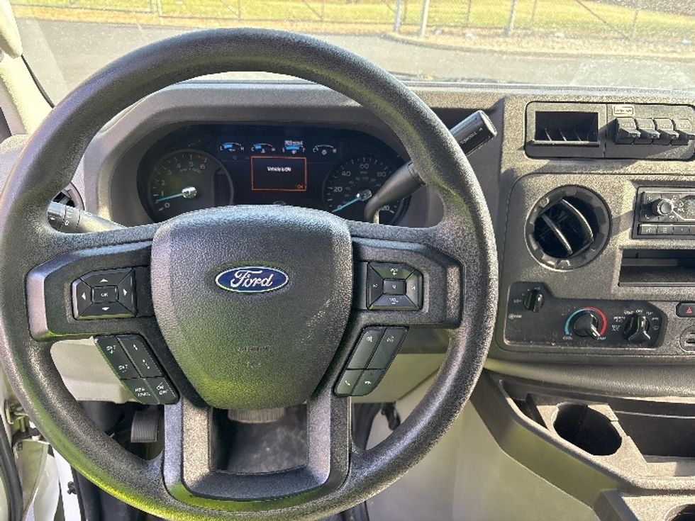 Light Duty Box Truck-Light and Medium Duty Trucks-Ford-2022-E350-Indianapolis-IN-99,992\n\t\tmiles-$ 30,000 - Image 18