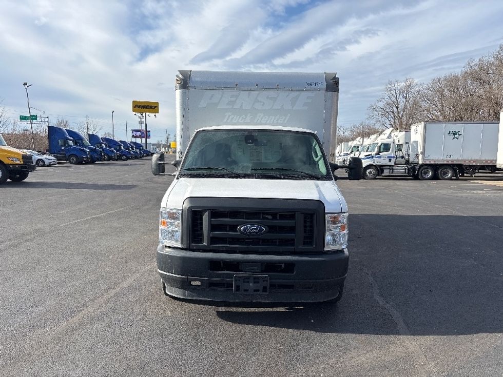 Light Duty Box Truck-Light and Medium Duty Trucks-Ford-2022-E350-Indianapolis-IN-99,992\n\t\tmiles-$ 30,000 - Image 2