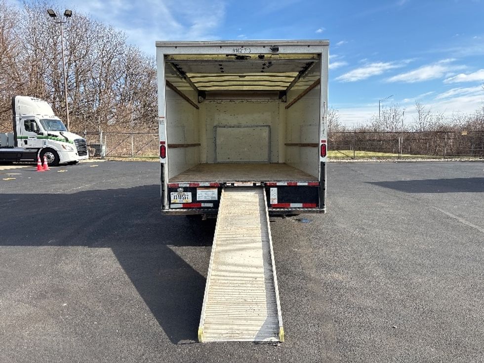 Light Duty Box Truck-Light and Medium Duty Trucks-Ford-2022-E350-Indianapolis-IN-99,992\n\t\tmiles-$ 30,000 - Image 9