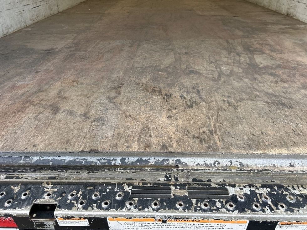 Light Duty Box Truck-Light and Medium Duty Trucks-Ford-2022-E350-Jackson-MS-117,488\n\t\tmiles-$ 28,500 - Image 10