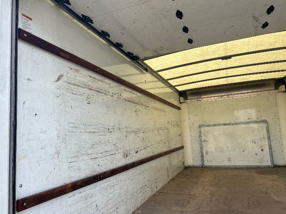 Light Duty Box Truck-Light and Medium Duty Trucks-Ford-2022-E350-Jackson-MS-117,488\n\t\tmiles-$ 28,500 - Image 11