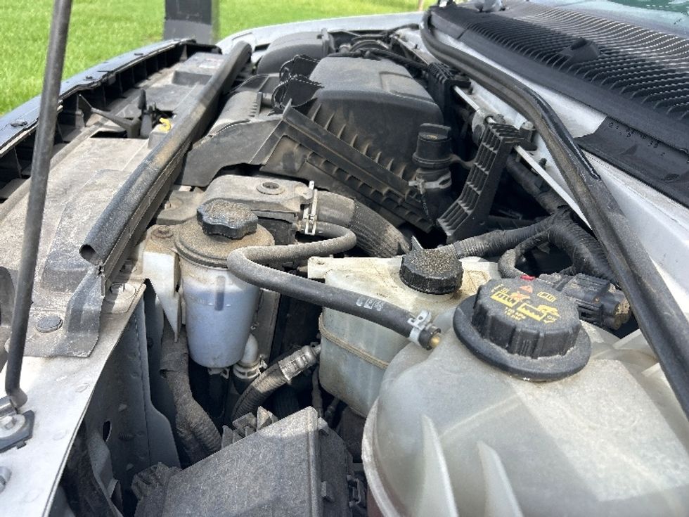 Light Duty Box Truck-Light and Medium Duty Trucks-Ford-2022-E350-Jackson-MS-117,488\n\t\tmiles-$ 28,500 - Image 24