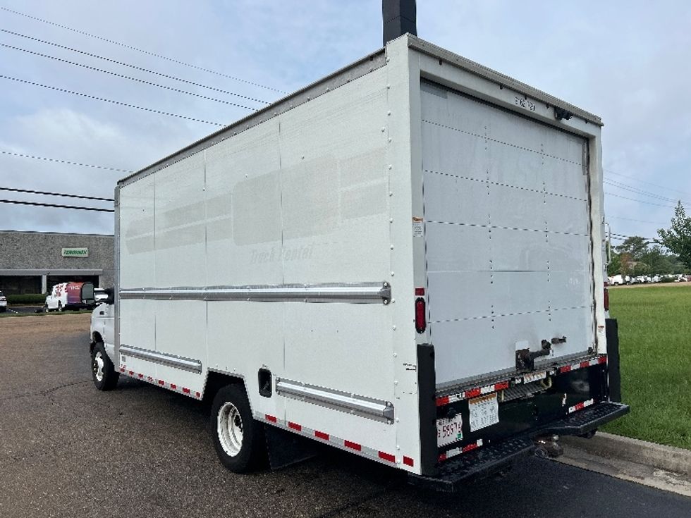 Light Duty Box Truck-Light and Medium Duty Trucks-Ford-2022-E350-Jackson-MS-117,488\n\t\tmiles-$ 28,500 - Image 6